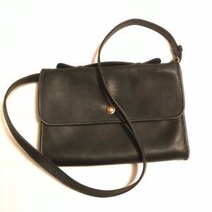 Vintage Coach shoulder or crossbody bag